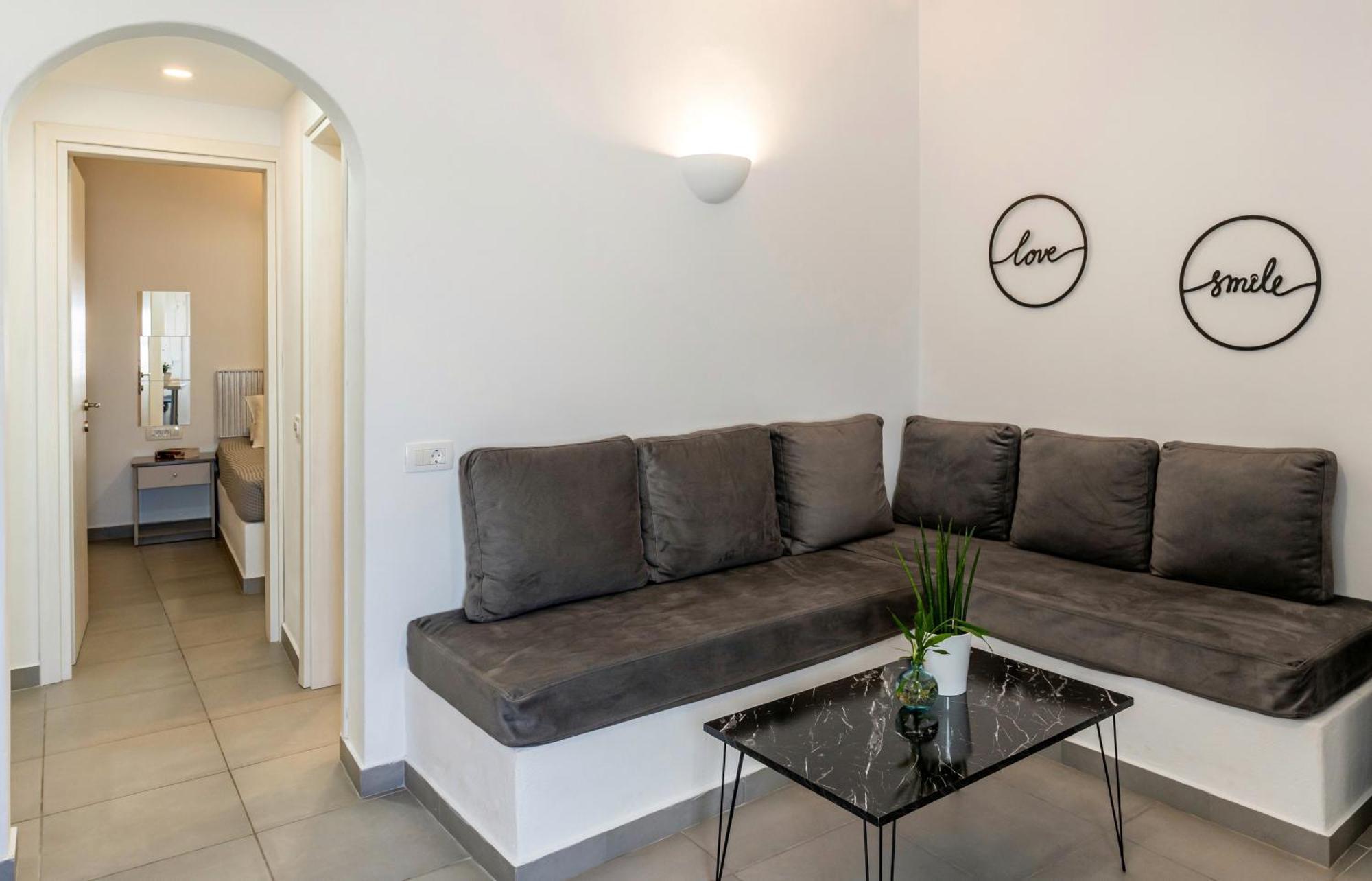 Martynou View Apartment Pyrgos Kallistis ภายนอก รูปภาพ